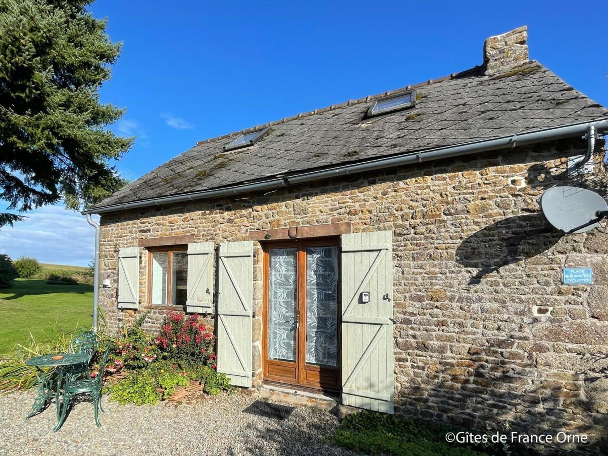 Gîte L'Épinay-le-Comte, 2 pièces, 2 personnes - FR-1-497-101 Extérieur photo